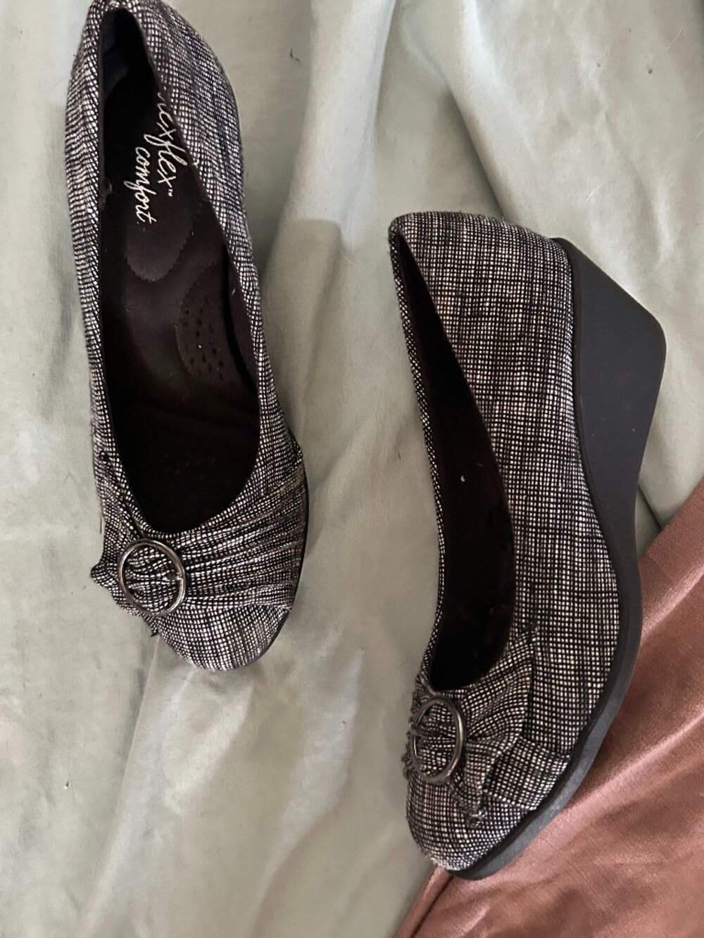 dexflex size 51/2 5.5 womens slide ons flats shoes black casual dress